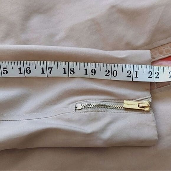 Via Spiga waterproof sand tone rain trench size XS - Picture 15 of 16